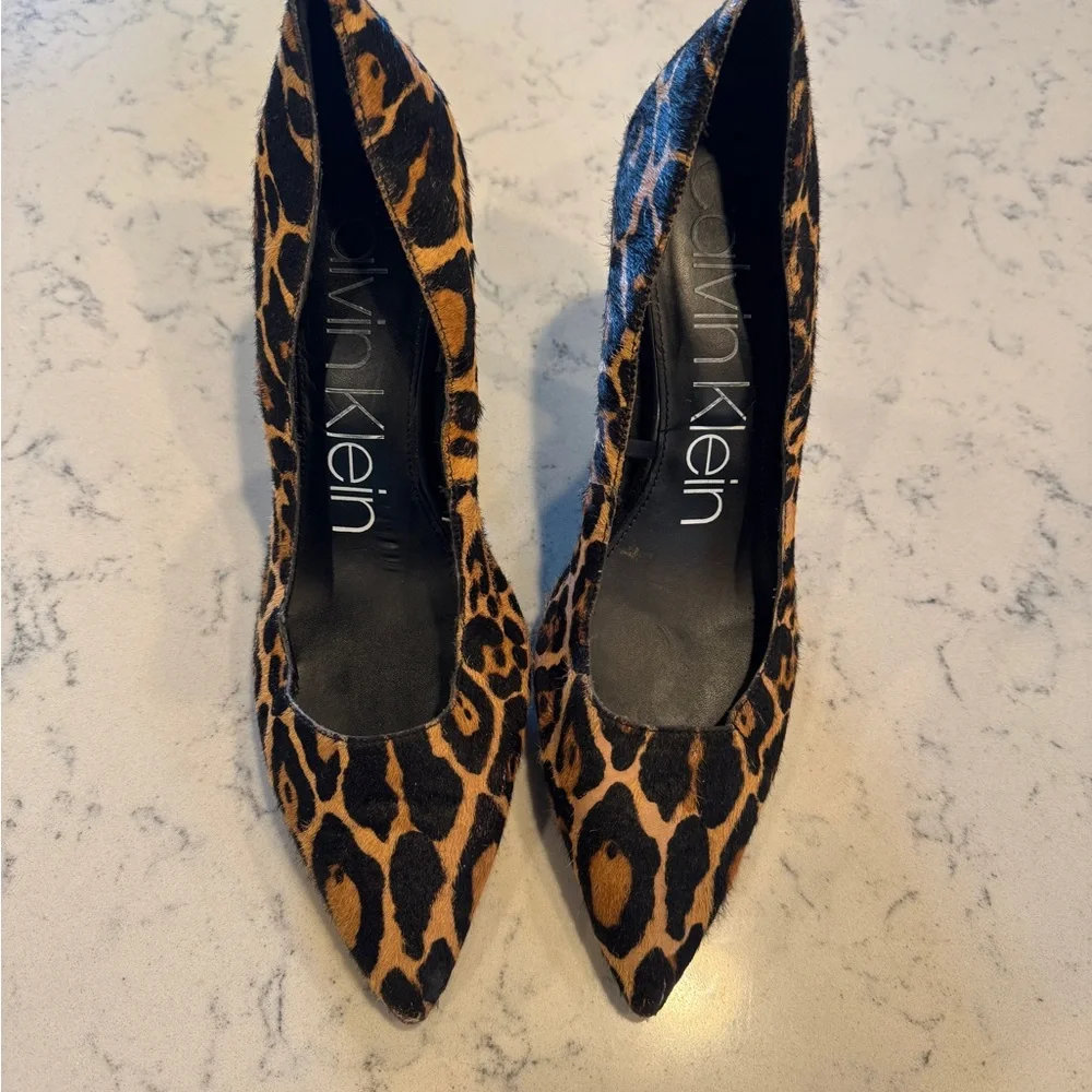 Calvin Klein Leopard Print Pointed Toe Stiletto Heels - Tan & Black - Picture 2 of 4